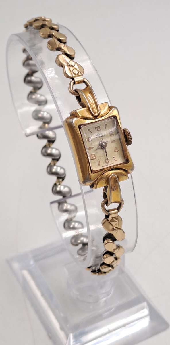 Vintage Gold plated Swiss Made Ladies Lanco Manual wind watch Working -13 Jewels