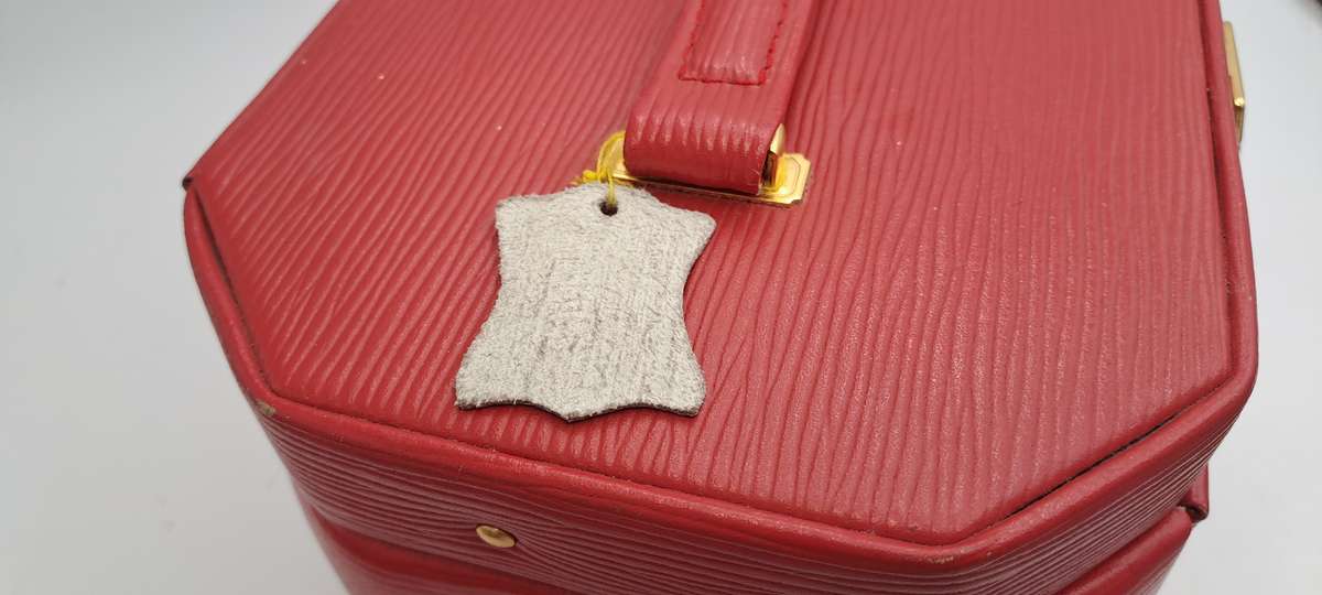 Portable Genuine Leather Jewelry box with Key -3 Draws