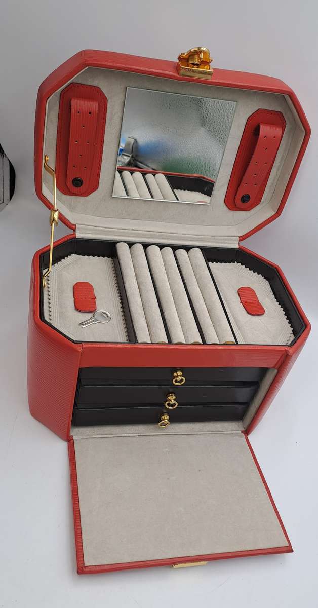 Portable Genuine Leather Jewelry box with Key -3 Draws
