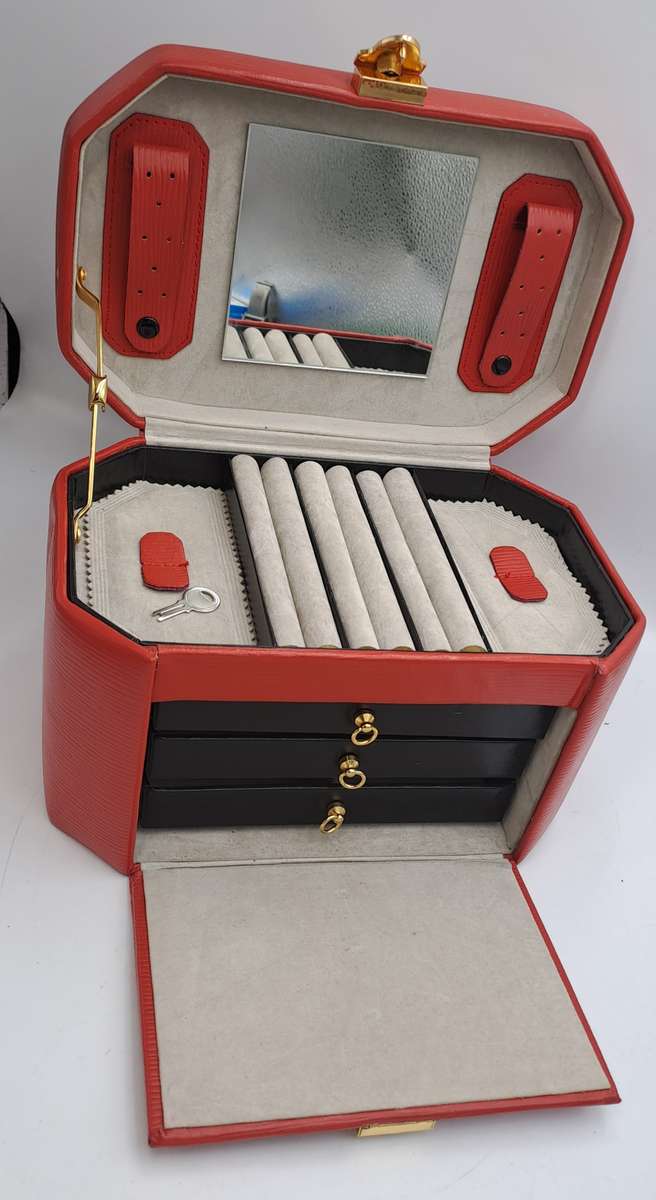Portable Genuine Leather Jewelry box with Key -3 Draws