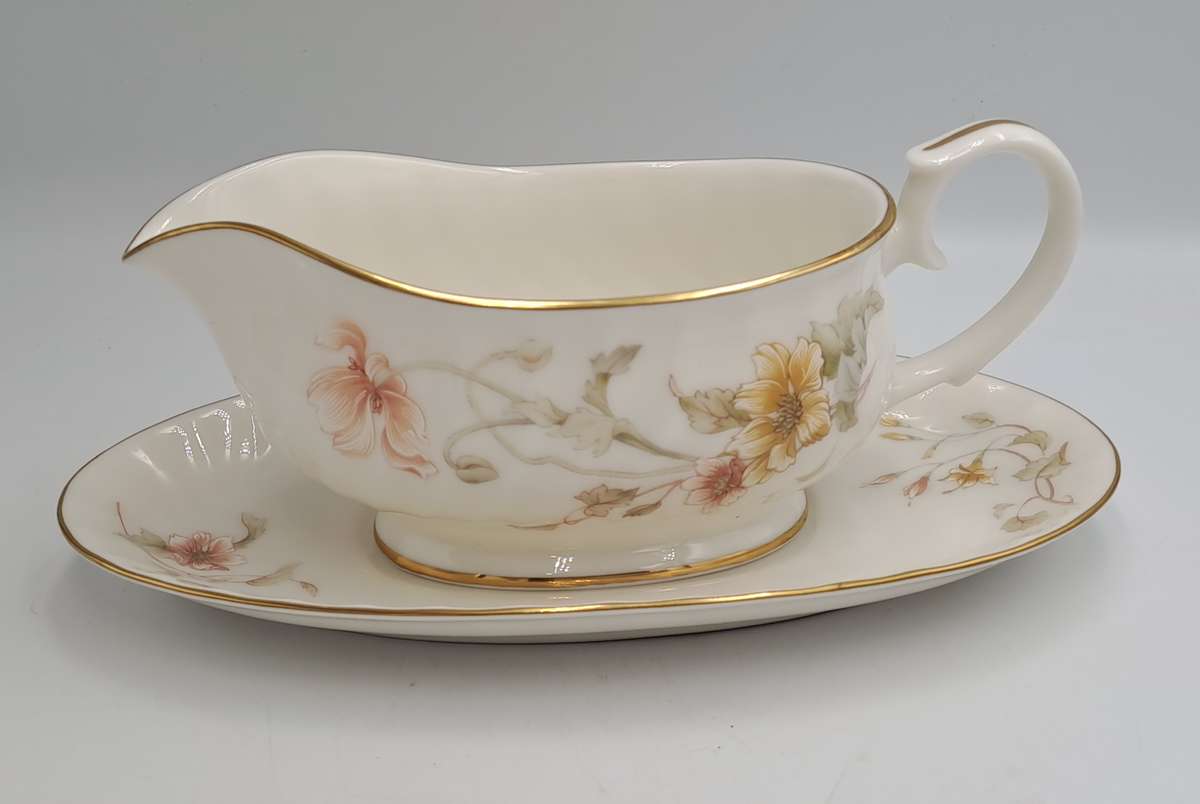 Vintage Gorham TRELLIS Fine China Gravy Boat and Saucer 24kt Gold Hand Banded Japan-Mint Condition