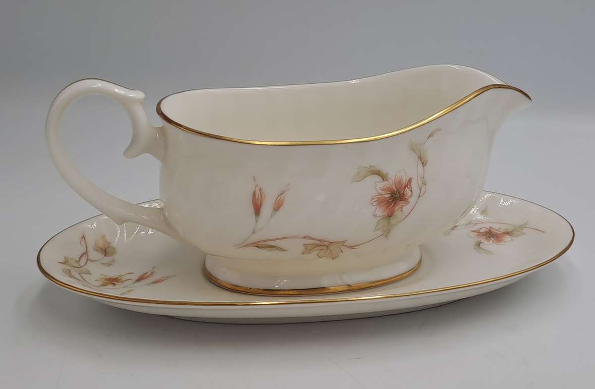 Vintage Gorham TRELLIS Fine China Gravy Boat and Saucer 24kt Gold Hand Banded Japan-Mint Condition