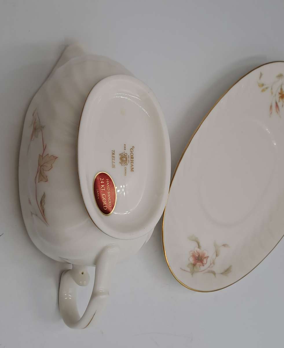 Vintage Gorham TRELLIS Fine China Gravy Boat and Saucer 24kt Gold Hand Banded Japan-Mint Condition