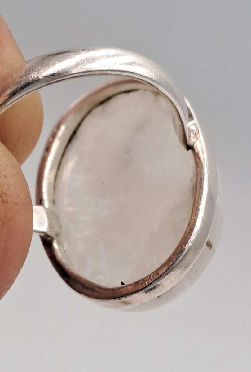 Pre-owned Vintage Moonstone Ring-no Markings -18mm in diameter
