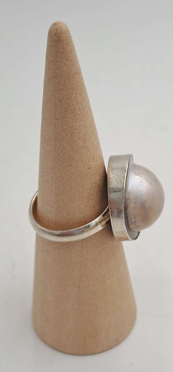 Pre-owned Sterling Silver Pearl ring