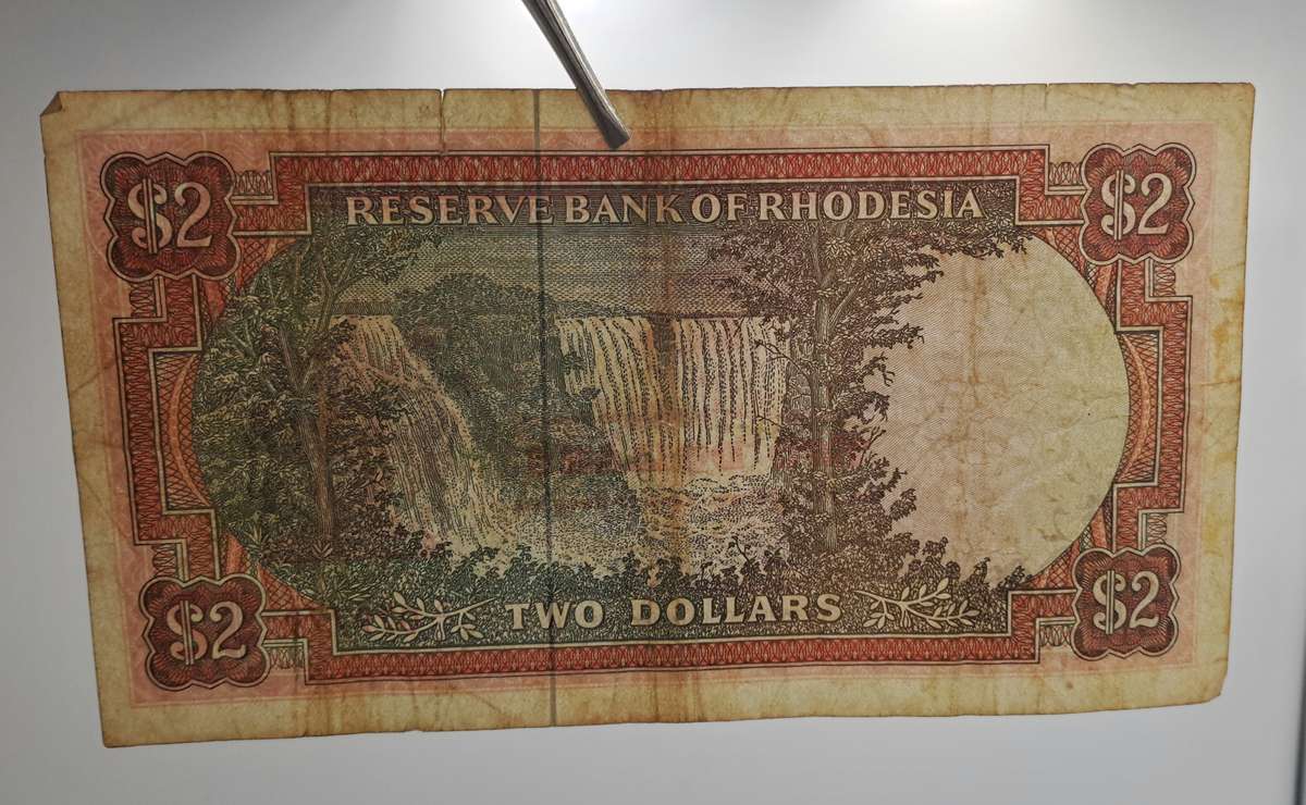 1974 Rhodesia 2 Dollars Bank Note -Rhodes watermark
