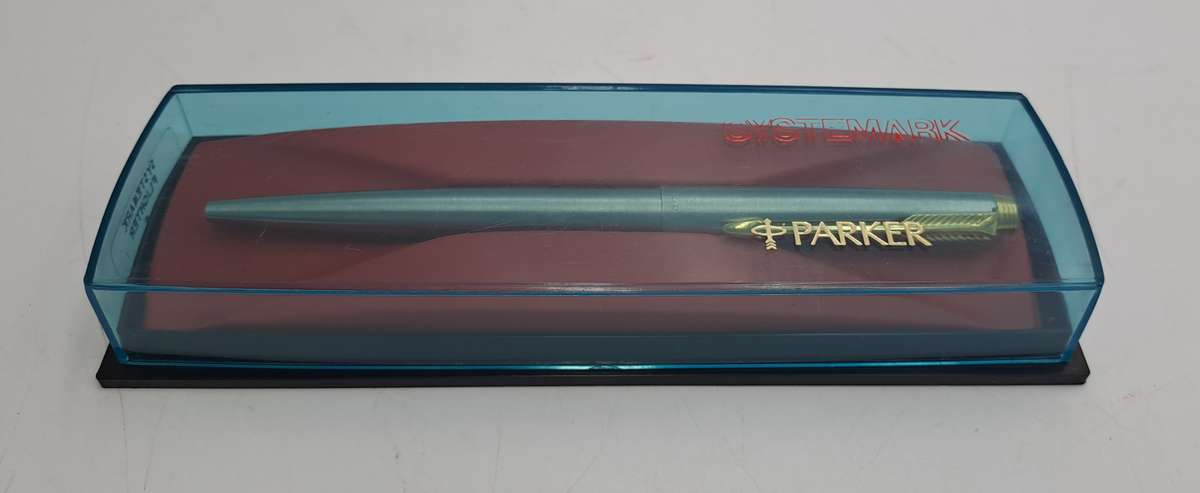 Pre-owned Vintage Parker SYSTEMARK Flighter M Pen -Name engraved on the cap