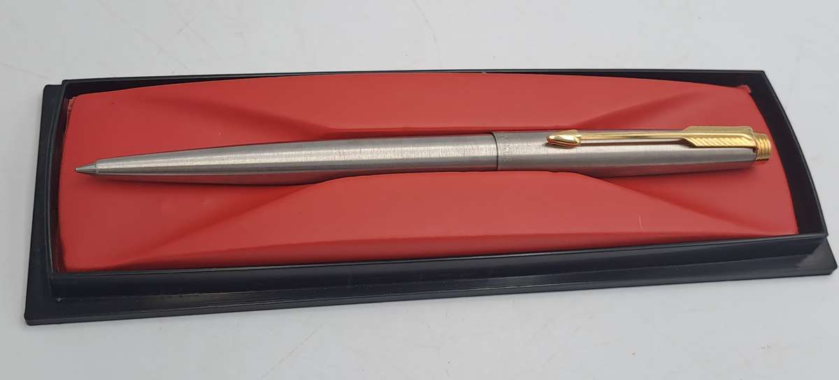 Pre-owned Vintage Parker SYSTEMARK Flighter M Pen -Name engraved on the cap