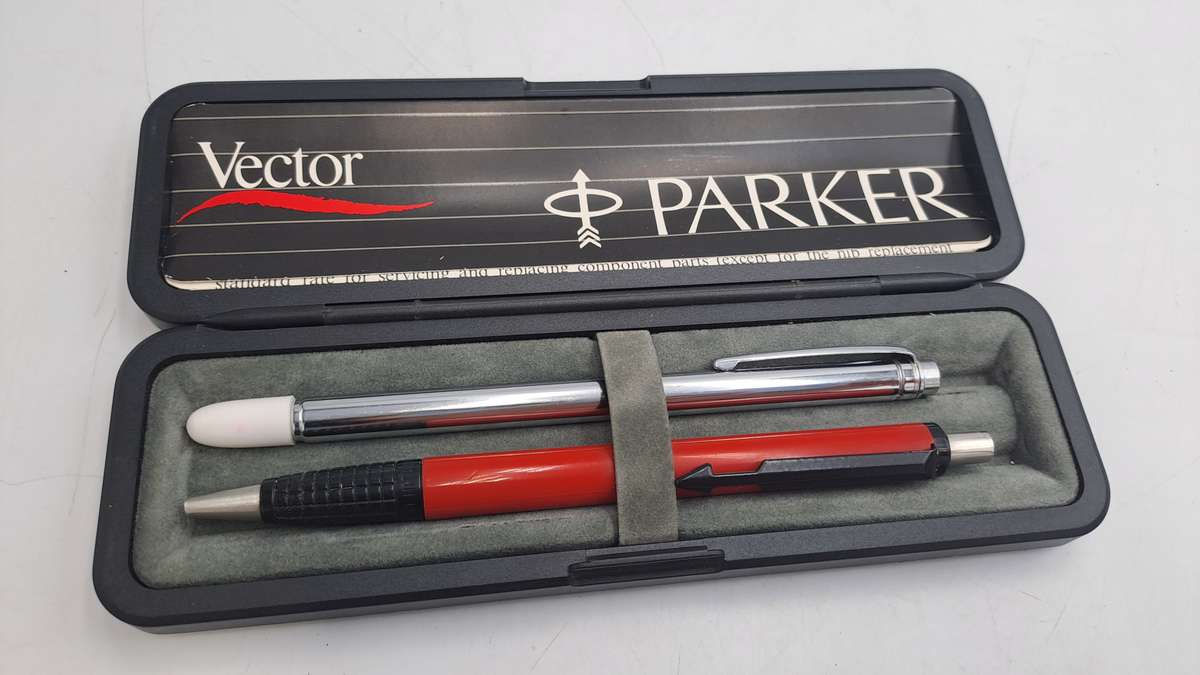 Vintage Parker Vector with 60cm Telescopic Pointer Stick in case