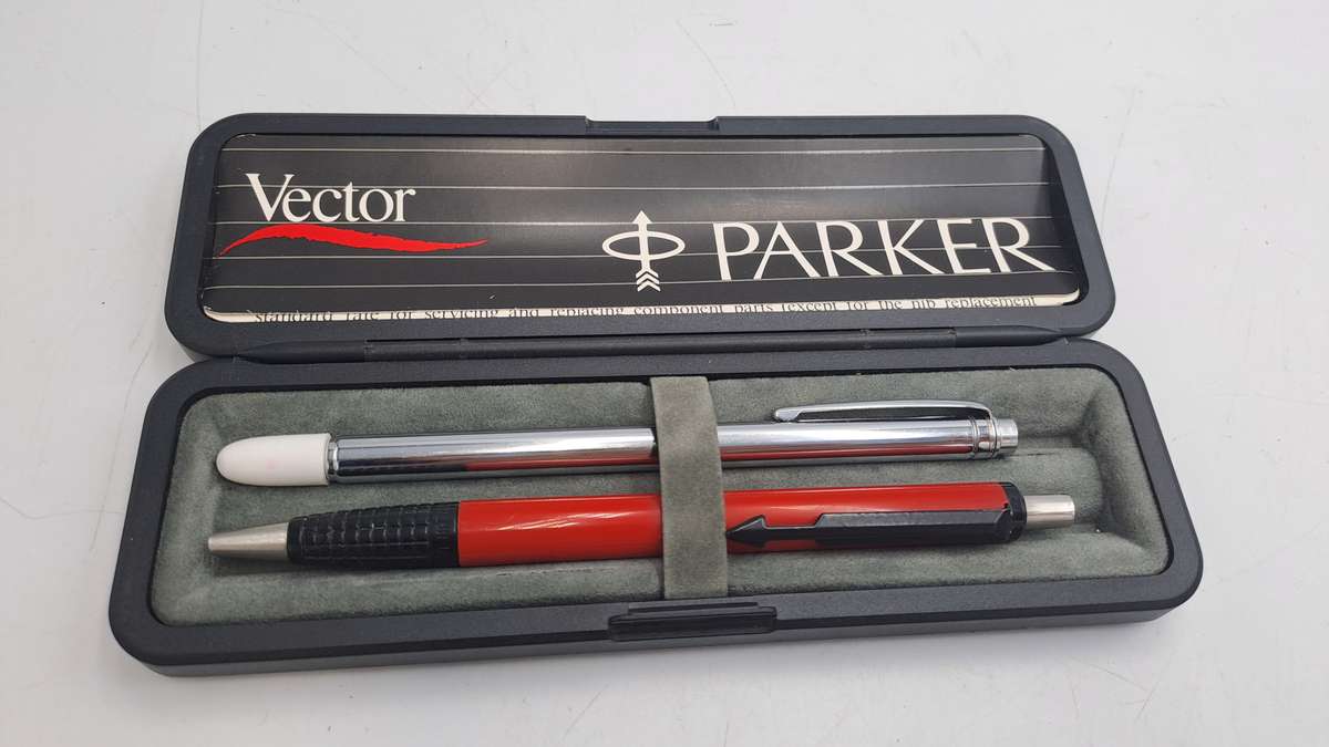 Vintage Parker Vector with 60cm Telescopic Pointer Stick in case