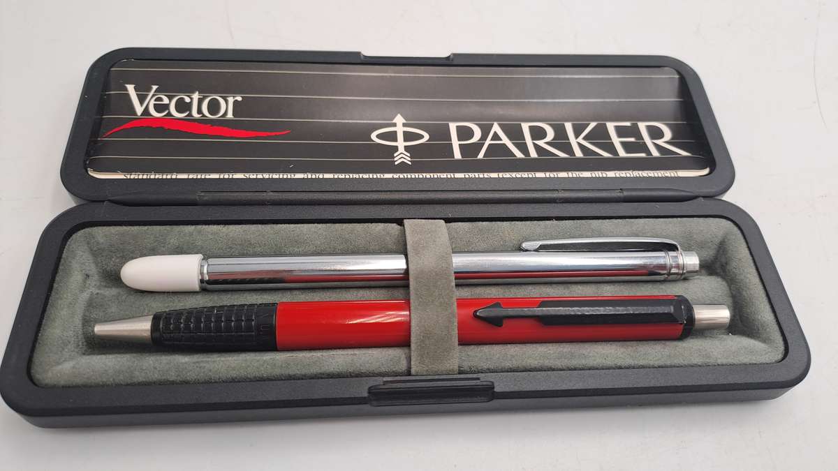 Vintage Parker Vector with 60cm Telescopic Pointer Stick in case