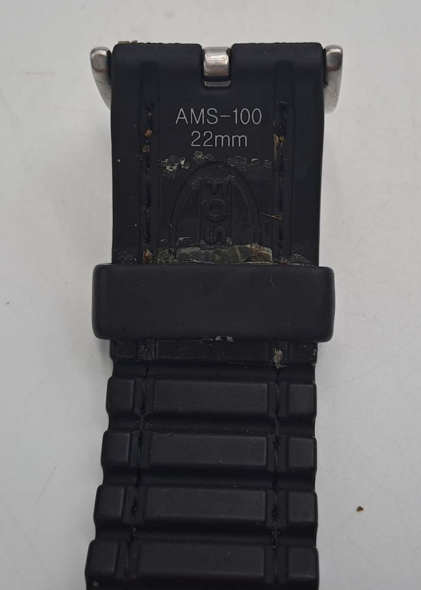 Pre-Owned Men's Quartz Fossil Watch with 22mm rubber band -Working -Cosmetic wear