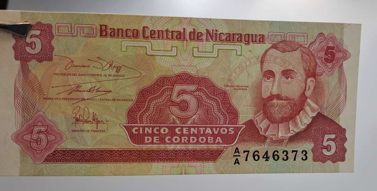 1991-1992 Nicaragua 5 Centavos Bank Note UNC