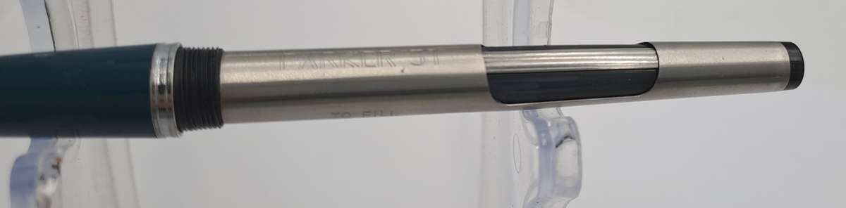 Vintage Parker 21  Fountain Pen with squuese Converter -INK tested