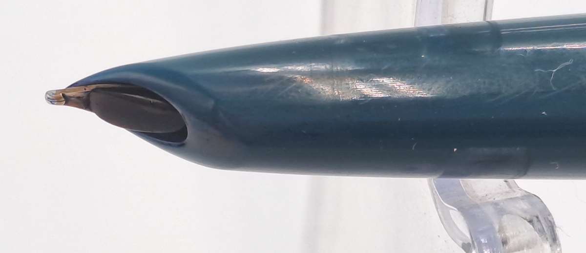 Vintage Parker 21  Fountain Pen with squuese Converter -INK tested