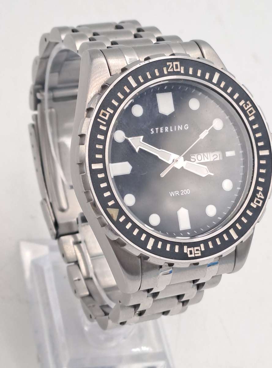 Pre-Owned Mens STERLING 42mm Quartz Watch -NOT WORKING