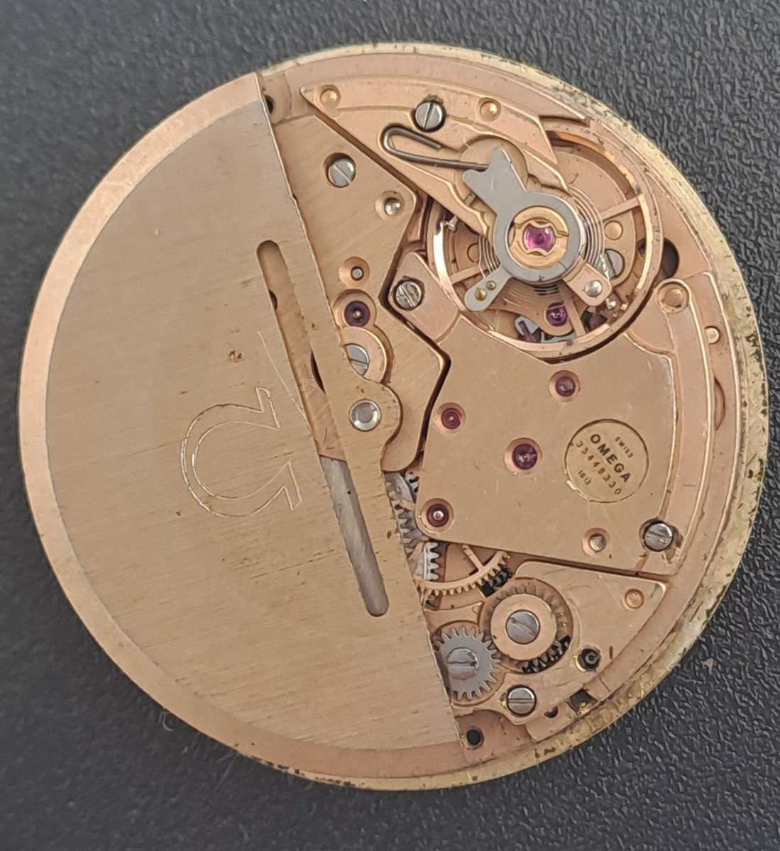 Vintage 1979's Omega Geneve 1012 Automatic Movement-Not working- for spares