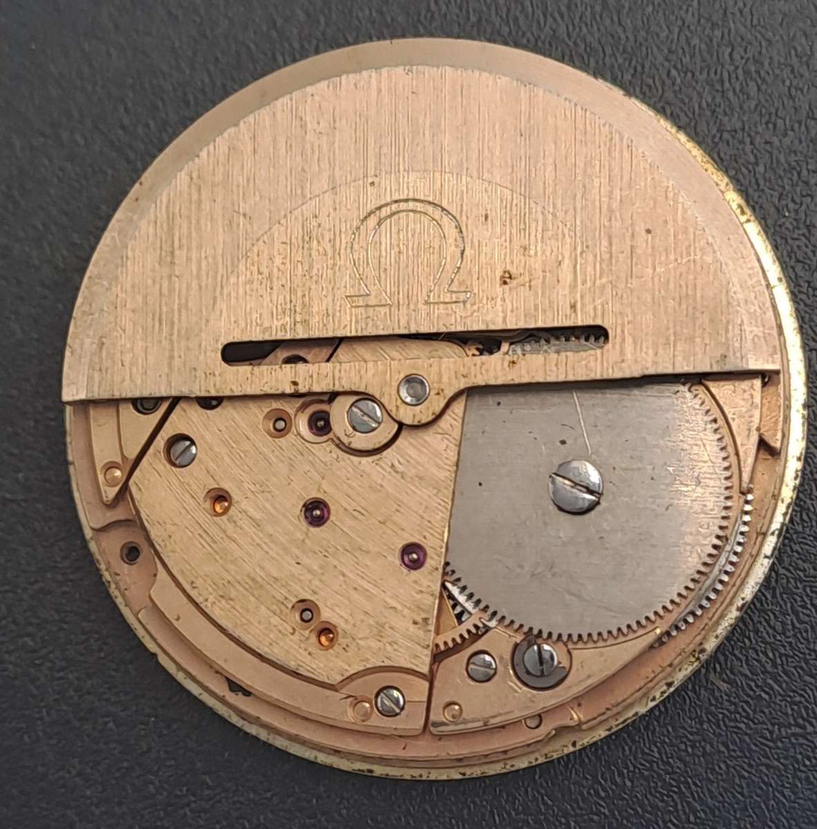 Vintage 1979's Omega Geneve 1012 Automatic Movement-Not working- for spares