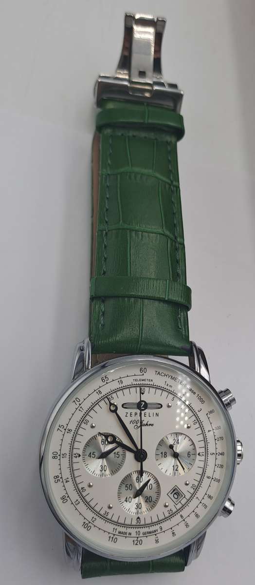 Un-Used Men's Zeppelin 100 Jahre Quartz Chronograph watch with green Leather strap