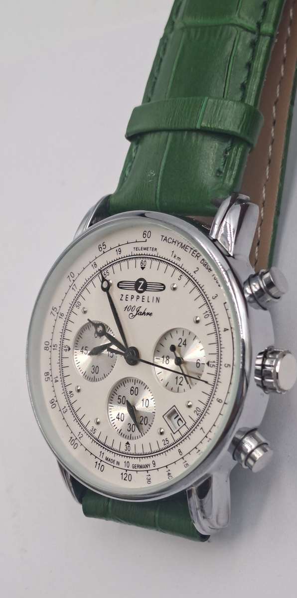 Un-Used Men's Zeppelin 100 Jahre Quartz Chronograph watch with green Leather strap