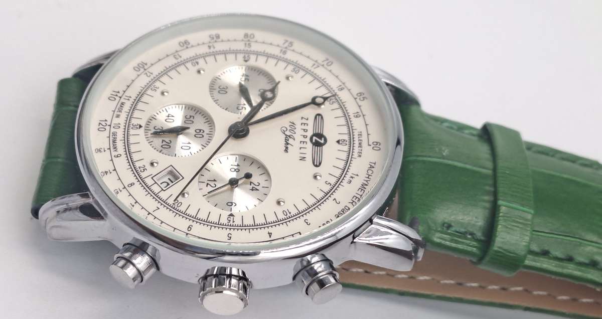 Un-Used Men's Zeppelin 100 Jahre Quartz Chronograph watch with green Leather strap