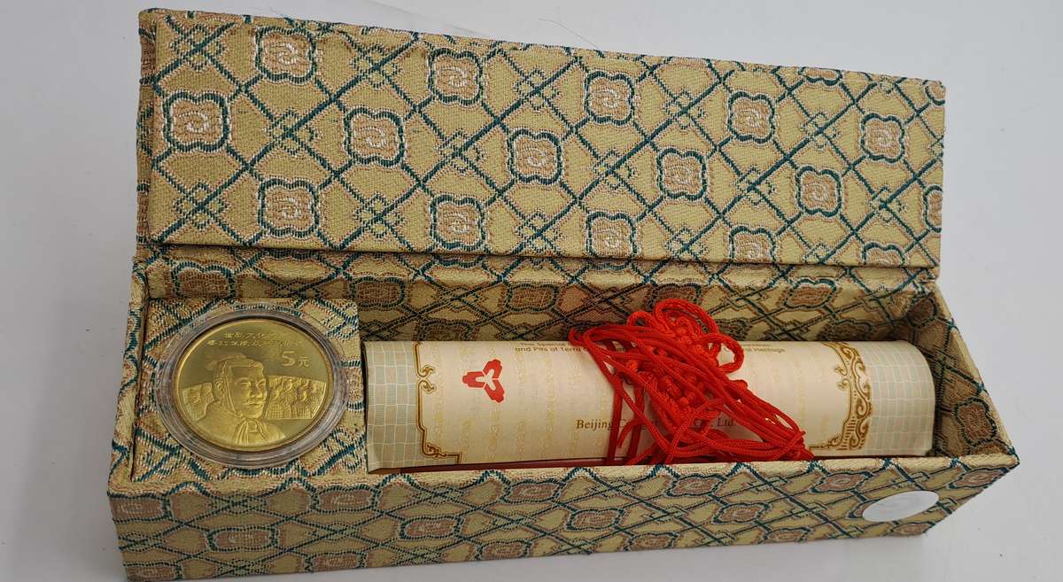 5 yuan of 2002 Special Commemorative Coin Limited edition No 00297