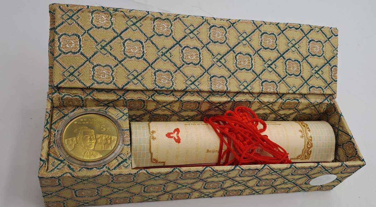 5 yuan of 2002 Special Commemorative Coin Limited edition No 00297