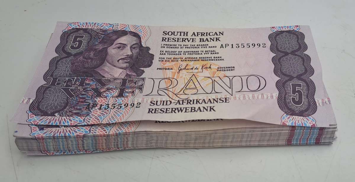 Total of 89 Notes-1989 Gerhard De Kock R5 Notes 3rd Issue In Sequence(bid per note)