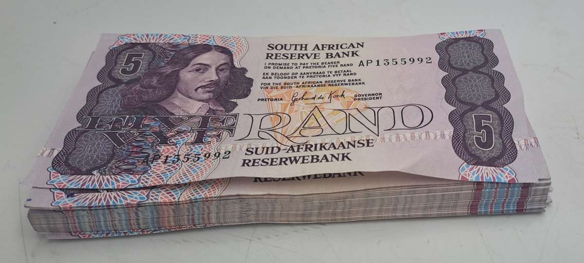 Total of 89 Notes-1989 Gerhard De Kock R5 Notes 3rd Issue In Sequence(bid per note)