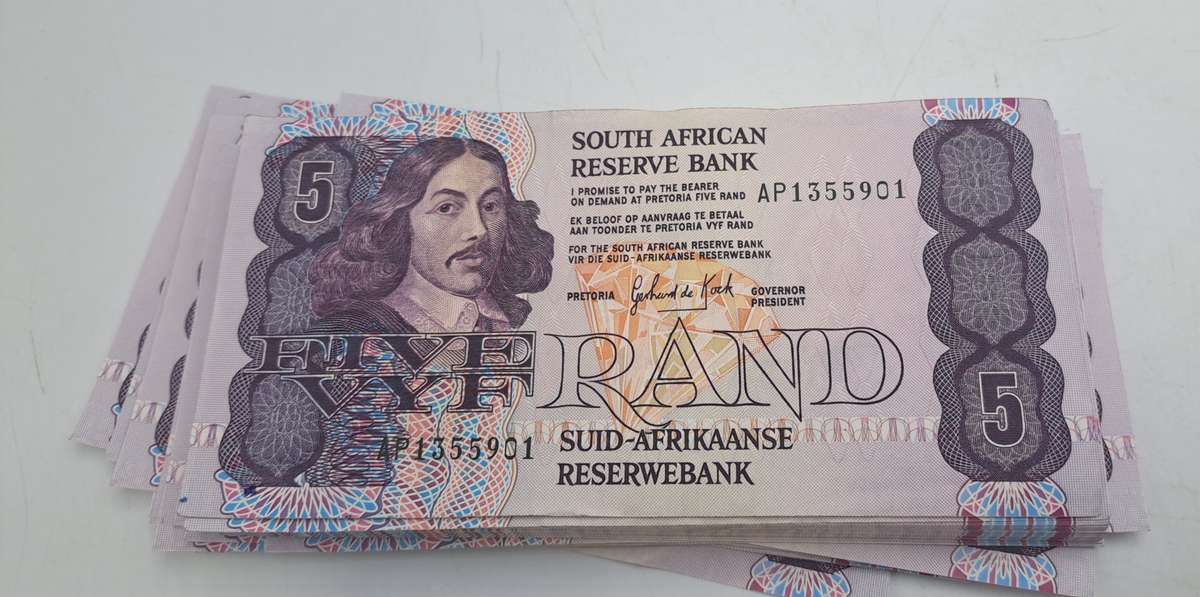 Total of 89 Notes-1989 Gerhard De Kock R5 Notes 3rd Issue In Sequence(bid per note)