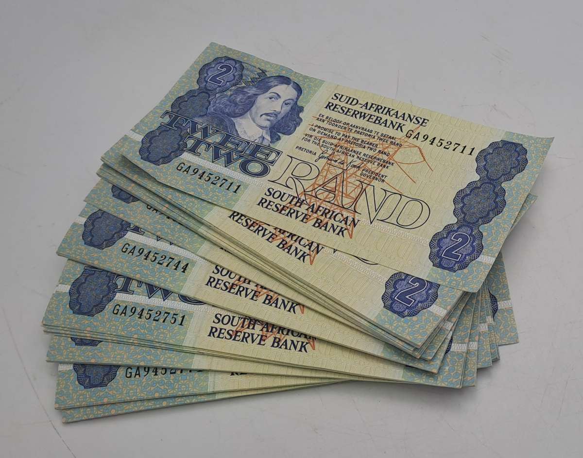 Lot of 90- 1989 Gerhard de Kock R2 Notes 3rd Issue in Sequence - Uncirculated BID PER NOTE