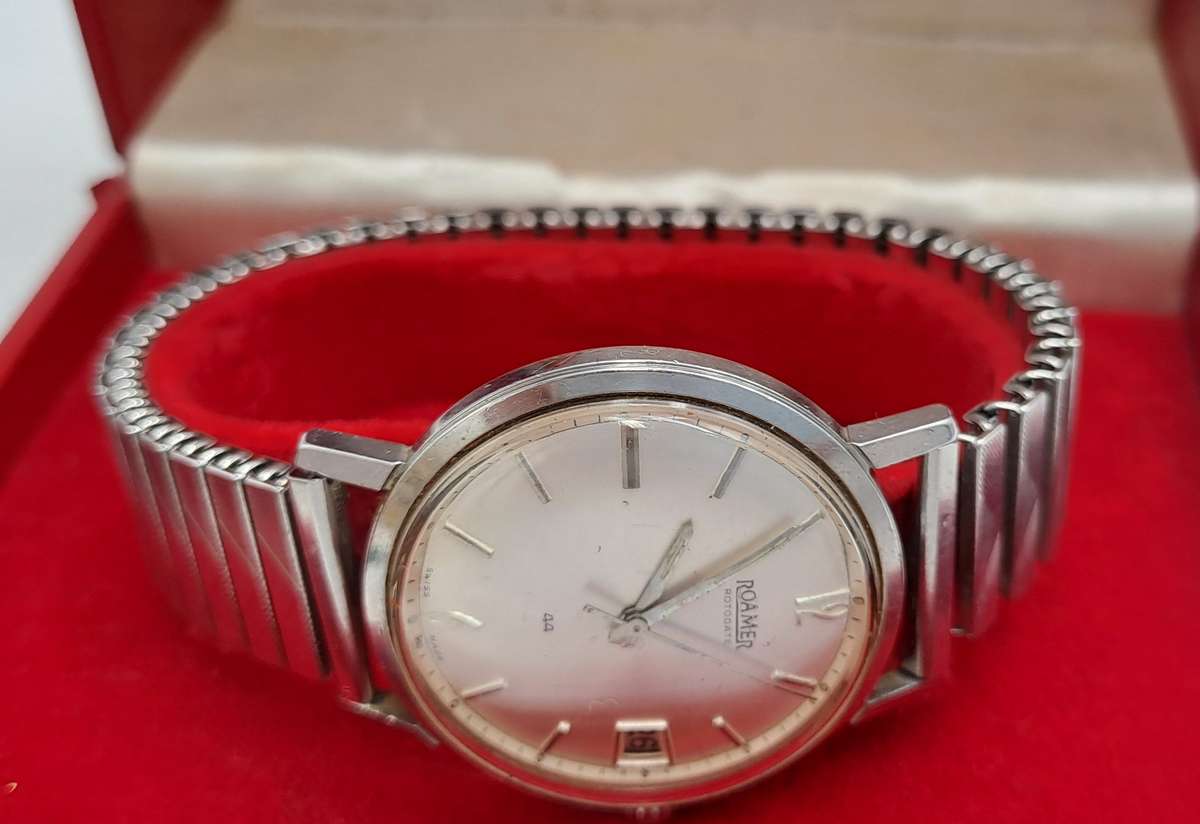 Vintage Swiss Made Roamer Rotodate Mechanical Watch -Working- Boxed
