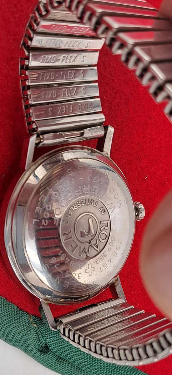 Vintage Swiss Made Roamer Stingray Rotodate Mechanical watch  -NOT Working