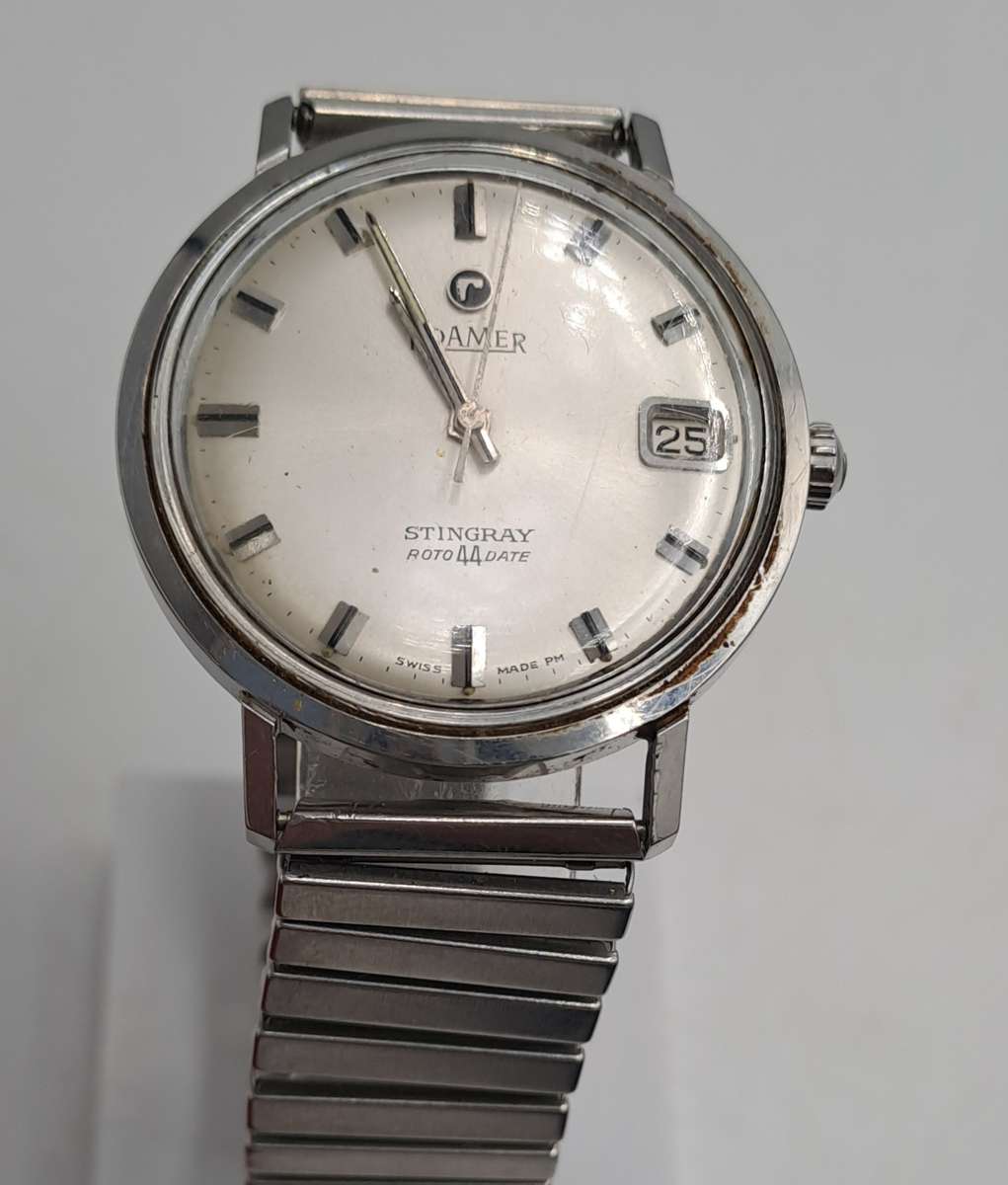 Vintage Swiss Made Roamer Stingray Rotodate Mechanical watch  -NOT Working