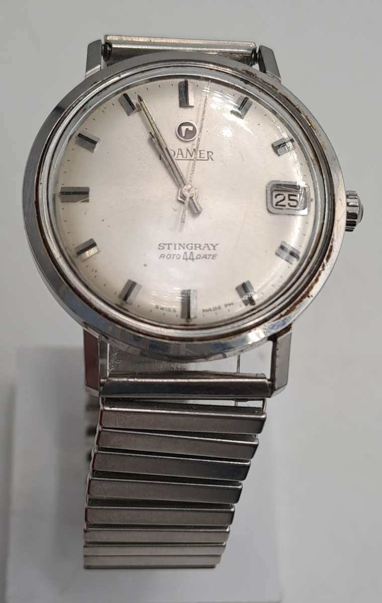 Vintage Swiss Made Roamer Stingray Rotodate Mechanical watch  -NOT Working
