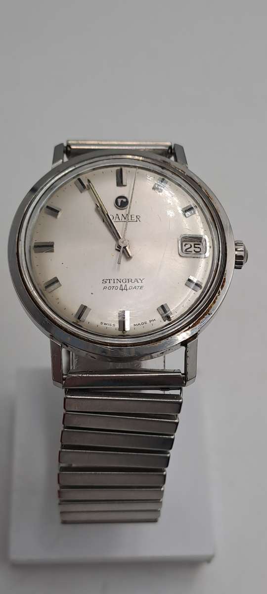 Vintage Swiss Made Roamer Stingray Rotodate Mechanical watch  -NOT Working