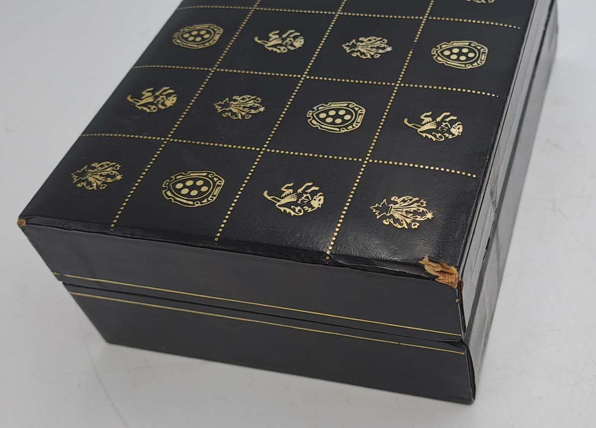 Vintage Jewelry Box made in Japan (SAA pin included)