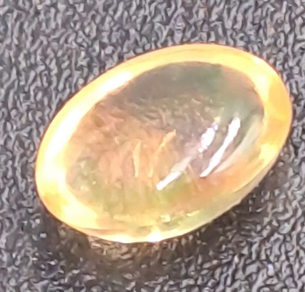 2 Opal Gemstones 7x5mm -0,15ct  and  8x6mm