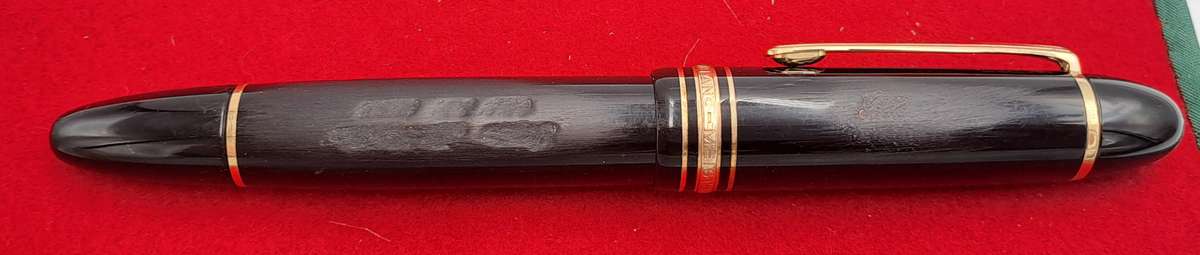 Pre-Owned Mont Blanc Fountain Pen with 4810 18kt 750 Gold Nib-Barrel and Cap DAMAGED