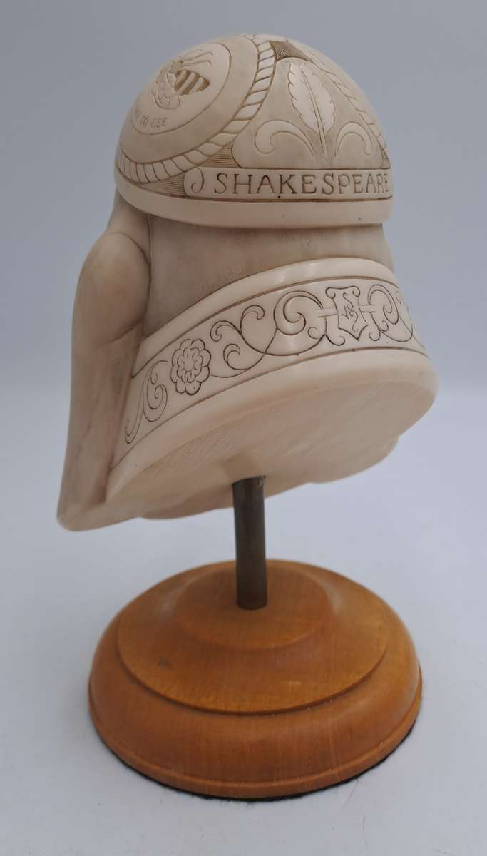 SUPER RARE!!! Original John Biccard Shakespeare Statue on Plinth-Crushed Marble 15cm tall