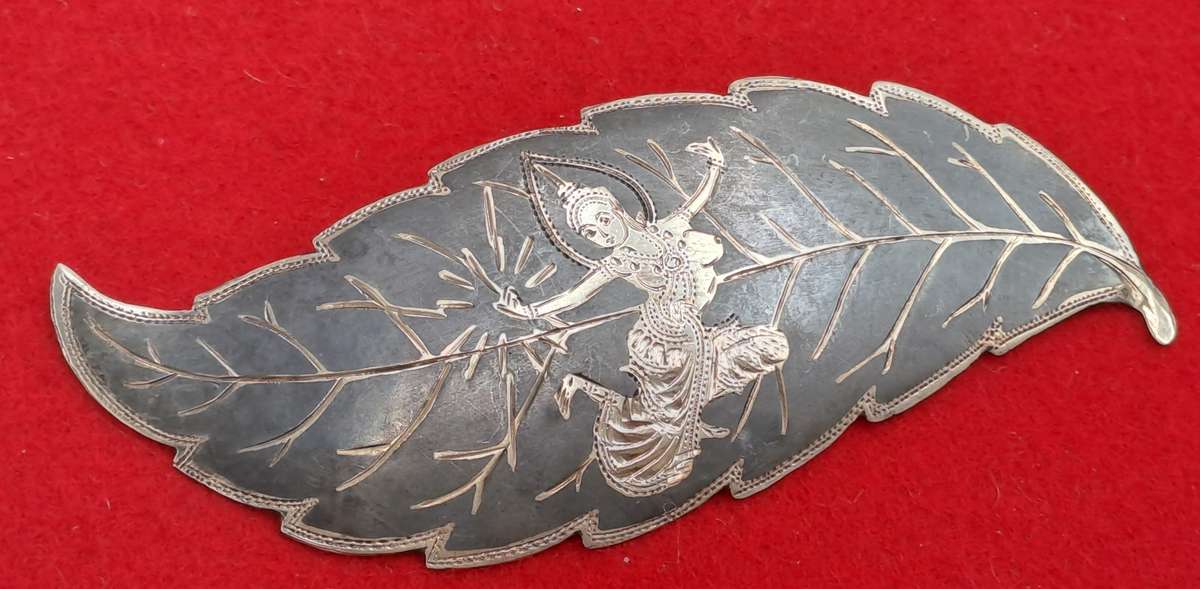 Large Vintage SIAM Sterling Silver Neillo Goddess Leaf Pin Brooch