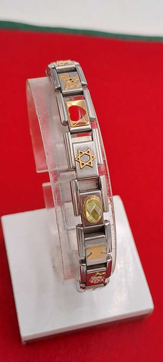 Pre-owned Nomination Bracelet -Italy -with 8 Charms