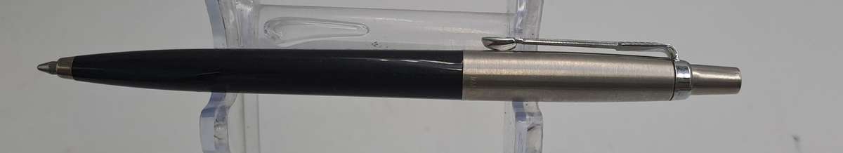1980's parker IE {date code for 1986) ballpen made in the UK ..Ink is dry (with printed logo)