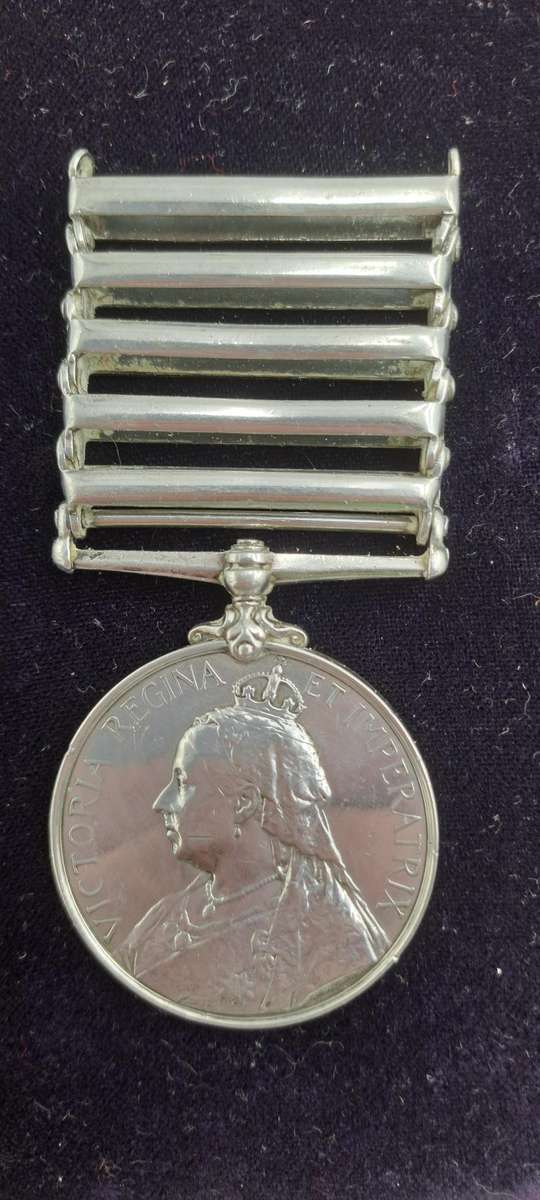 Boerwar 1899-1900 Queen Victoria QSA Medal Awarded to- 4445 Pte. F.Fountain 12 R. Lancers -5 clasps