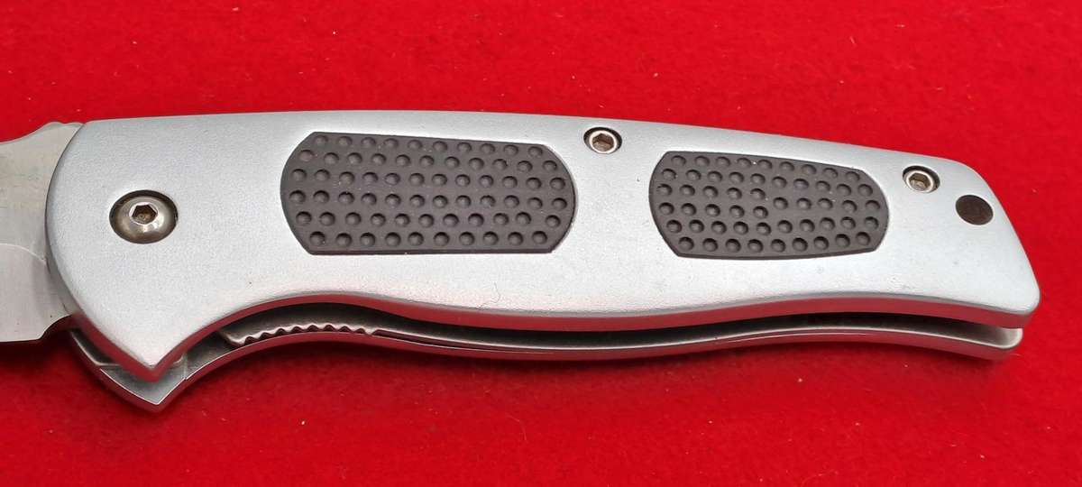 Smith & Wesson Performance R.O.C 440 -S.W.A.T First Millennium Run Folding Knife