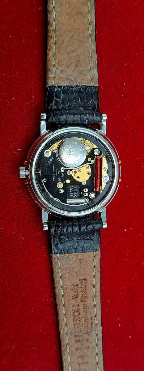 Vintage Ladies Omega Constellation Quartz Watch working