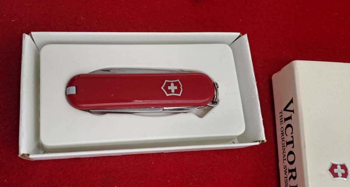 Vintage VICTORINOX Classic 53001 Multi-Function Red Swiss Army Knife -Unused-Boxed