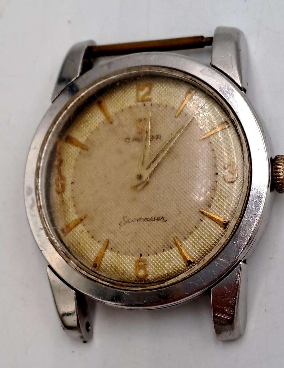 Vintage 1950's  Omega Seamaster NOT working for Spares or repairs 420 MOVEMENT sn 13939273