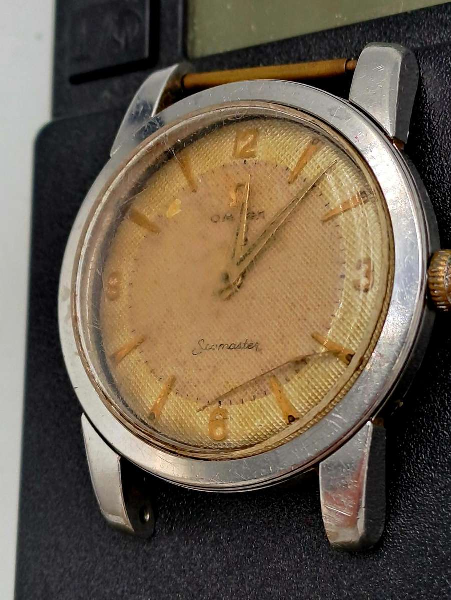 Vintage 1950's  Omega Seamaster NOT working for Spares or repairs 420 MOVEMENT sn 13939273