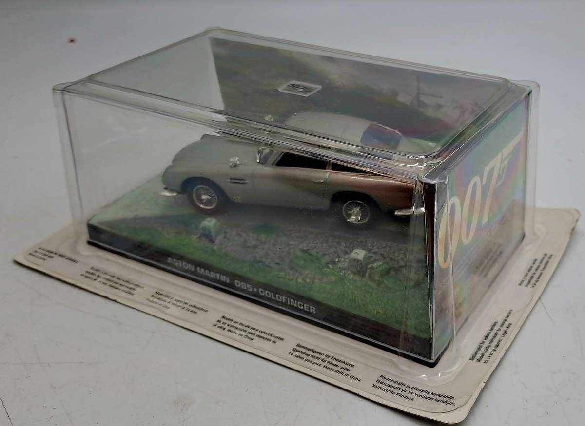 2007 GE Fabbri Ltd 007 Austin Martin DB5 - Goldfinger 1/43 scale- Die Cast